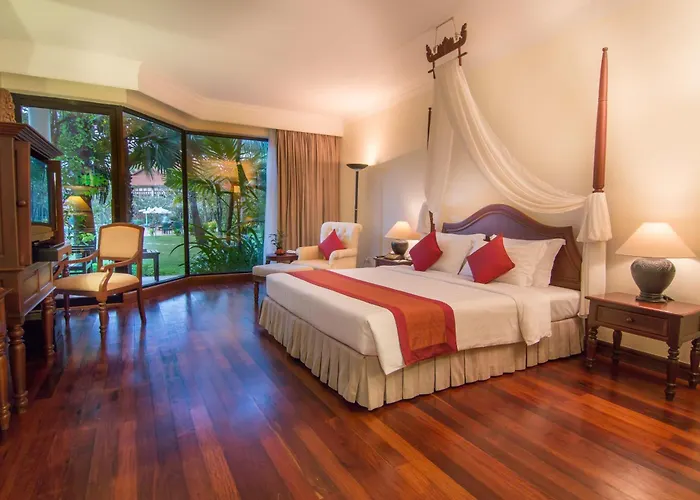 Angkor Palace & Hotel 5*