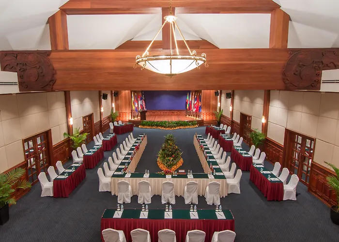 Hotel Angkor Palace & 5*