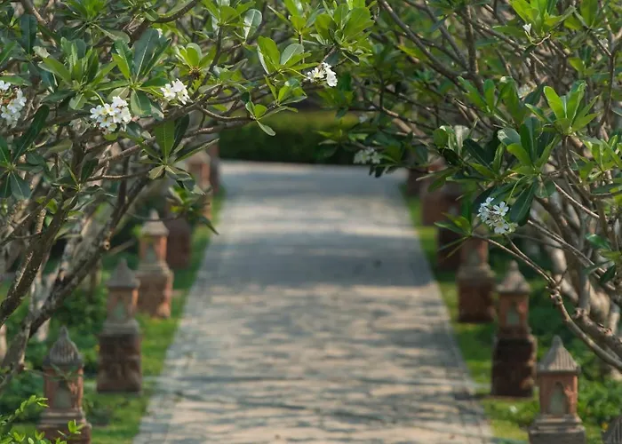 Angkor Palace & Hotel 5*