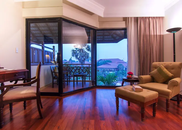 Angkor Palace & Hotel 5*