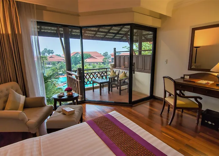Angkor Palace & Hotel 5*
